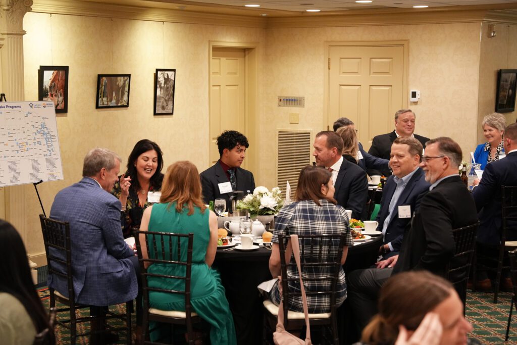 JAG Governor's Dinner_Dinner Talk (Table 1)